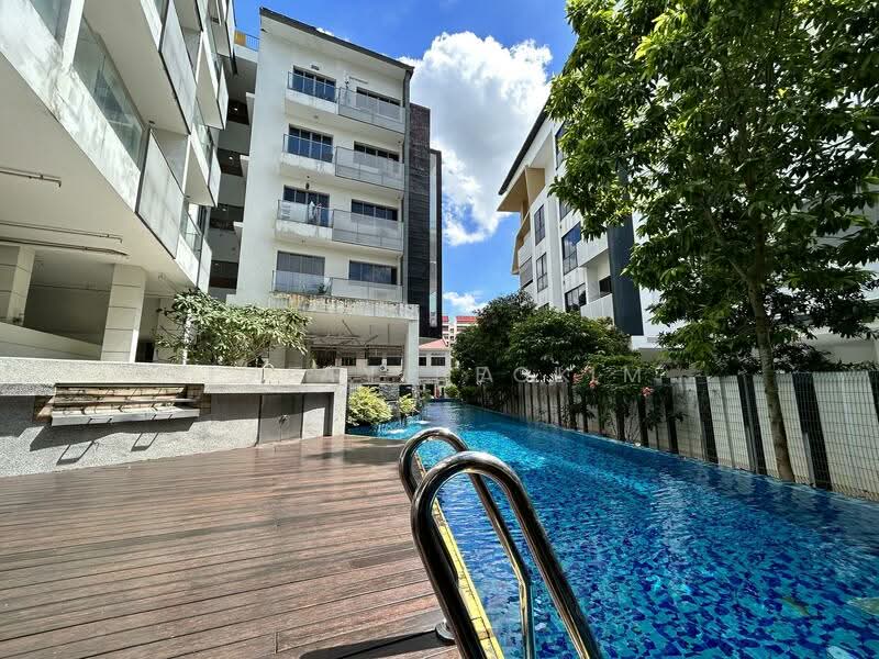 Jool Suites, 2 Sing Joo Walk, 1 Bedroom, 689 sqft, Apartment For Sale, by JAY PECK, 500191660 - Exterior - PropertyGuru.com.sg