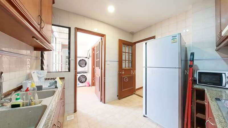 Dover Parkview, 32 Dover Rise, Room Rental, 100 sqft, Condominium For Rent, by Vincent Lim Boon Seng, 500191664 - Kitchen - PropertyGuru.com.sg