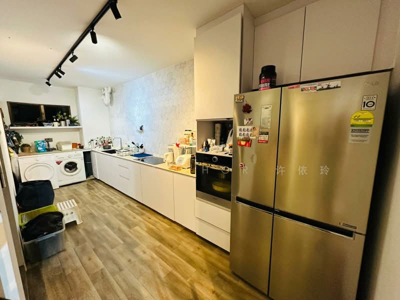 984D Buangkok Link, 984D Buangkok Link, 3 Bedrooms, 1,184 sqft, HDB Flat For Sale, by Nicole Khor 许依玲, 500191666 - Kitchen - PropertyGuru.com.sg