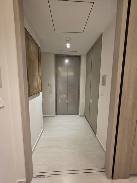 Narra Residences, , 5 Bedrooms, 1,658 sqft, Condominium For Sale, by Jodia Tay, 500191668 - Corridor - PropertyGuru.com.sg
