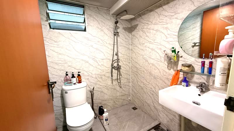 467A Fernvale Link, 467A Fernvale Link, 2 Bedrooms, 731 sqft, HDB Flat For Sale, by Keith Ong, 500191678 - Bathroom - PropertyGuru.com.sg