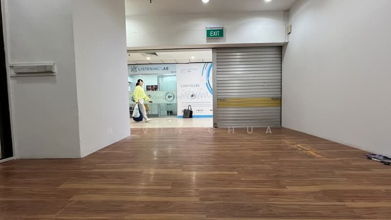 Lucky Plaza, 304 Orchard Road, 231 sqft, Mall Shop For Rent, by Alvin Chua, 500191683 - Entrance - CommercialGuru.com.sg