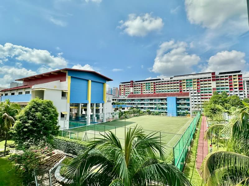 660 Yishun Avenue 4, 660 Yishun Avenue 4, 3 Bedrooms, 904 sqft, HDB Flat For Sale, by Kavin Kuah, 500191693 - Exterior - PropertyGuru.com.sg