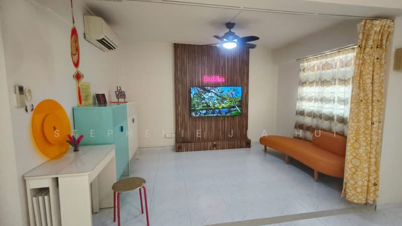 2 Hougang Avenue 3, 2 Hougang Avenue 3, 1 Bedroom, 635 sqft, HDB Flat For Sale, by Stephenie Jia Hui, 500191695 - Living Room - PropertyGuru.com.sg