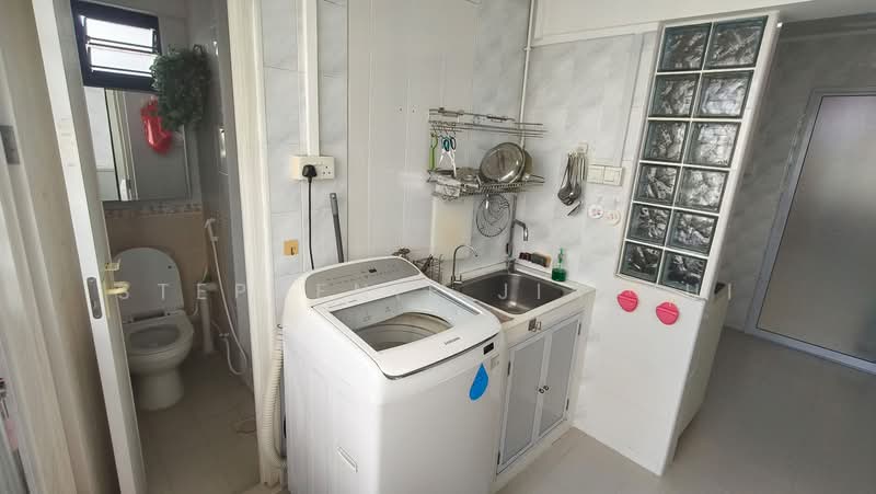 2 Hougang Avenue 3, 2 Hougang Avenue 3, 1 Bedroom, 635 sqft, HDB Flat For Sale, by Stephenie Jia Hui, 500191695 - Bathroom - PropertyGuru.com.sg