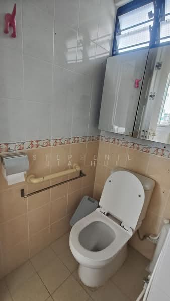 2 Hougang Avenue 3, 2 Hougang Avenue 3, 1 Bedroom, 635 sqft, HDB Flat For Sale, by Stephenie Jia Hui, 500191695 - Bathroom - PropertyGuru.com.sg