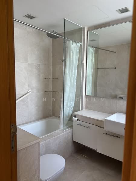 Mera Springs, 81 Carlisle Road, 2 Bedrooms, 1,066 sqft, Condominium For Sale, by Linda Chin, 500191700 - Bathroom - PropertyGuru.com.sg