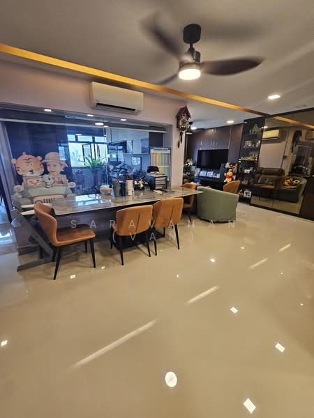 18 Jalan Tenteram, 18 Jalan Tenteram, 3 Bedrooms, 1,130 sqft, HDB Flat For Sale, by Saravanan (Van), 500191702 - Dining area - PropertyGuru.com.sg