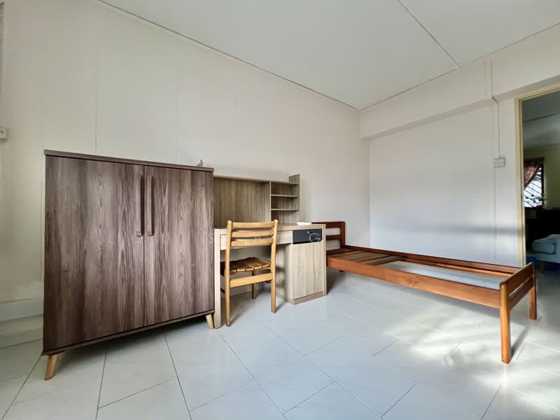 237 Choa Chu Kang Central, 237 Choa Chu Kang Central, Room Rental, 110 sqft, HDB Flat For Rent, by Louis Ang 洪家豪, 500191709 - Bedroom - PropertyGuru.com.sg