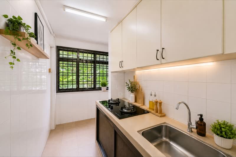 10 Jalan Bukit Ho Swee, 10 Jalan Bukit Ho Swee, 1 Bedroom, 366 sqft, HDB Flat For Sale, by Kit Toh, 500191715 - Kitchen - PropertyGuru.com.sg