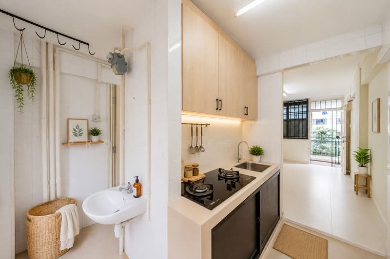 10 Jalan Bukit Ho Swee, 10 Jalan Bukit Ho Swee, 1 Bedroom, 366 sqft, HDB Flat For Sale, by Kit Toh, 500191715 - Kitchen - PropertyGuru.com.sg