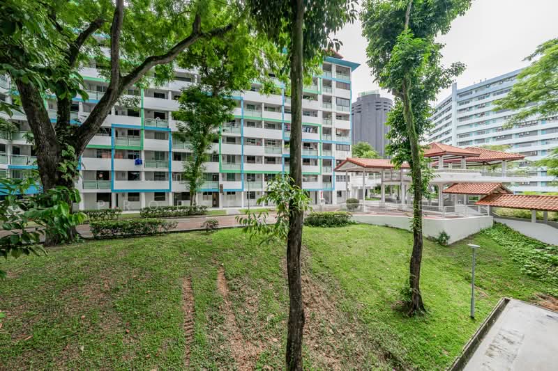 10 Jalan Bukit Ho Swee, 10 Jalan Bukit Ho Swee, 1 Bedroom, 366 sqft, HDB Flat For Sale, by Kit Toh, 500191715 - Exterior - PropertyGuru.com.sg