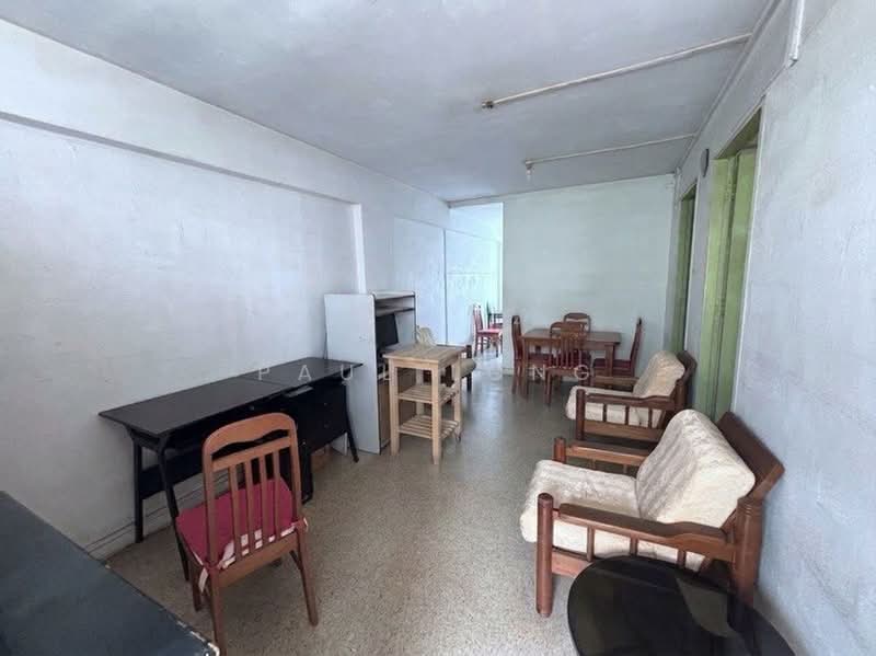 108 Lorong 1 Toa Payoh, 108 Lorong 1 Toa Payoh, 2 Bedrooms, 710 sqft, HDB Flat For Sale, by Paul Long, 500191718 - Living Room - PropertyGuru.com.sg