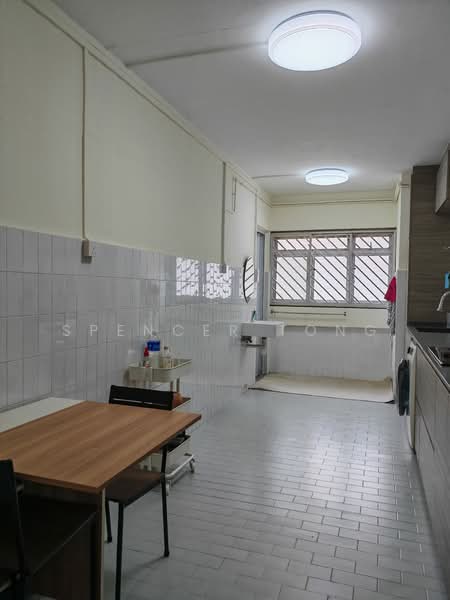 150 Bishan Street 11, 150 Bishan Street 11, 3 Bedrooms, 898 sqft, HDB Flat For Sale, by Spencer Tong, 500191720 - Kitchen - PropertyGuru.com.sg