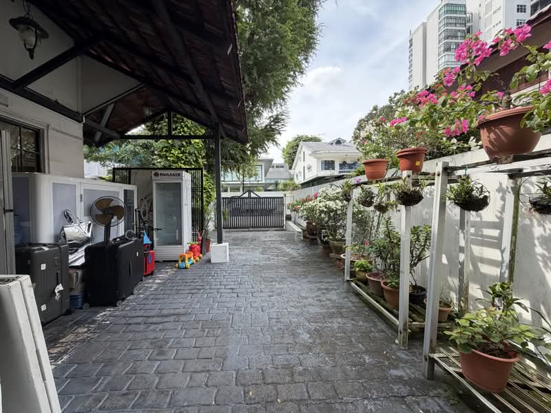 Margoliouth road, , 4 Bedrooms, 2,700 sqft, Detached House For Sale, by Clive Cheong, 500191723 - Exterior - PropertyGuru.com.sg