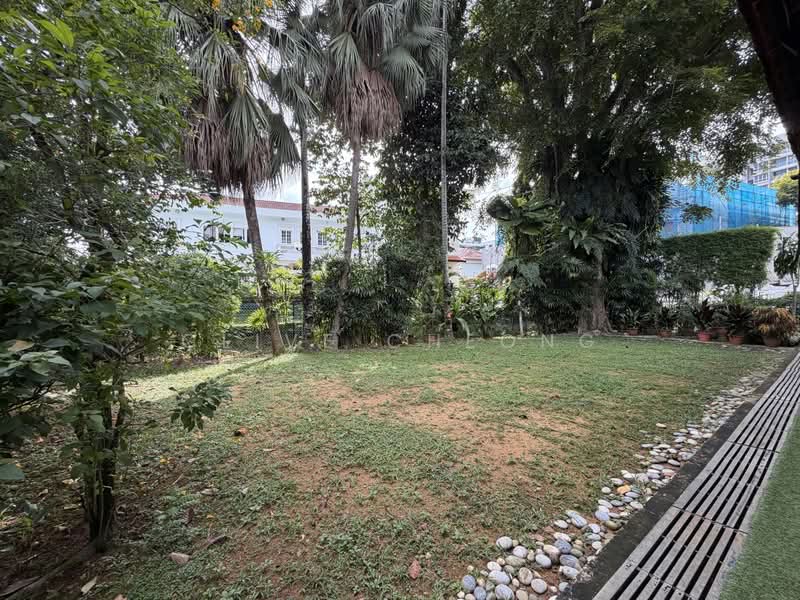 Margoliouth road, , 4 Bedrooms, 2,700 sqft, Detached House For Sale, by Clive Cheong, 500191723 - Garden - PropertyGuru.com.sg