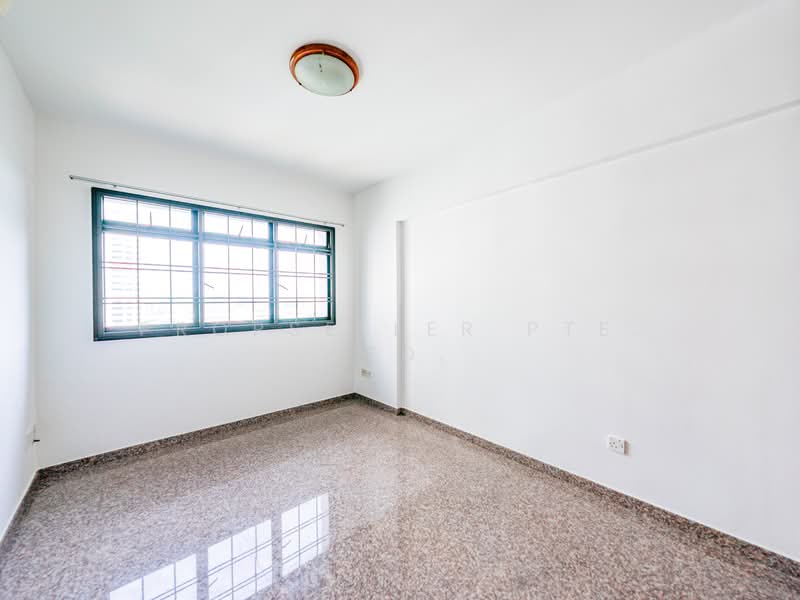 8 Cantonment Close, 8 Cantonment Close, 3 Bedrooms, 969 sqft, HDB Flat For Sale, by Don Png, 500191727 - Interior Bedroom - PropertyGuru.com.sg