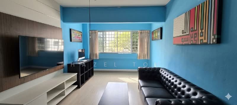 199 Pasir Ris Street 12, 199 Pasir Ris Street 12, 4 Bedrooms, 1,313 sqft, HDB Flat For Sale, by Hazel Toh, 500191730 - Living Room - PropertyGuru.com.sg