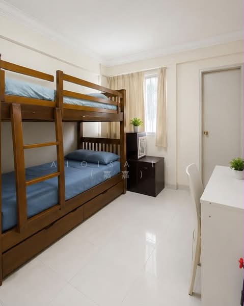 180 Ang Mo Kio Avenue 5, 180 Ang Mo Kio Avenue 5, 2 Bedrooms, 721 sqft, HDB Flat For Sale, by Aloisa Lua (嘉嘉), 500191736 - Bedroom - PropertyGuru.com.sg