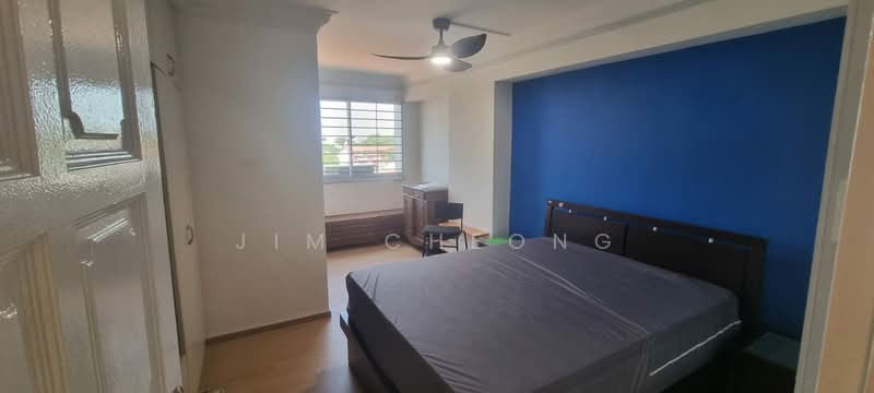 25 Chai Chee Road, 25 Chai Chee Road, 3 Bedrooms, 1,119 sqft, HDB Flat For Rent, by Jim Cheong, 500191743 - Master Bedroom with toilet - PropertyGuru.com.sg
