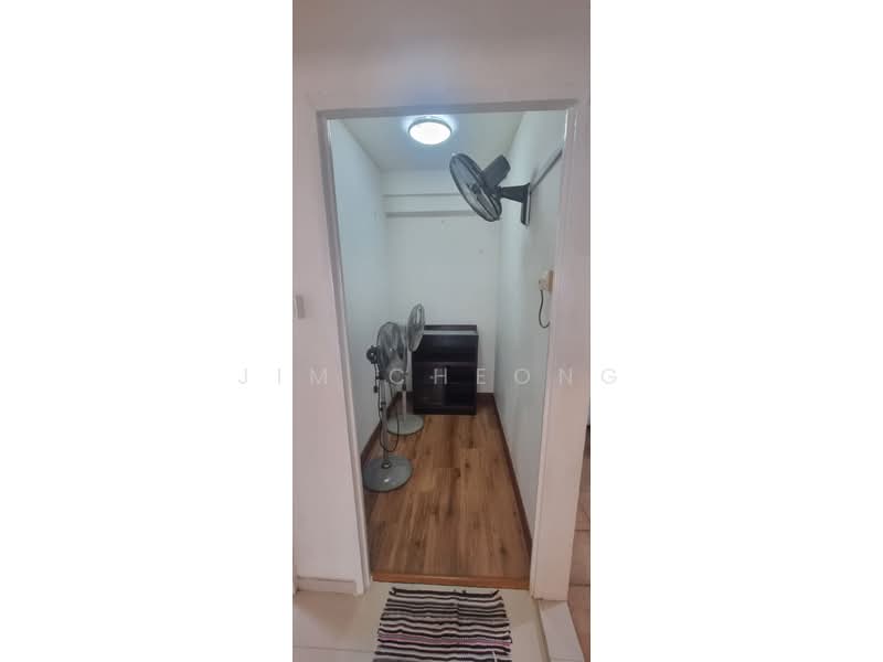 25 Chai Chee Road, 25 Chai Chee Road, 3 Bedrooms, 1,119 sqft, HDB Flat For Rent, by Jim Cheong, 500191743 - Store room - PropertyGuru.com.sg