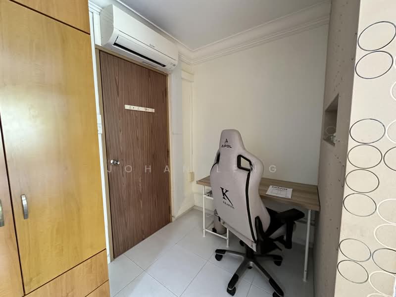 786 Choa Chu Kang Drive, 786 Choa Chu Kang Drive, Room Rental, 150 sqft, HDB Flat For Rent, by Johan Leng, 500191750 - Study - PropertyGuru.com.sg