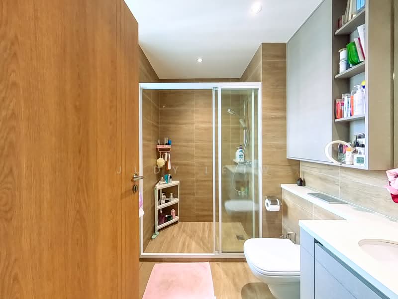 Rivercove Residences EC, 20 Anchorvale Ln, 3 Bedrooms, 1,109 sqft, Condominium For Sale, by Judy Leow, 500191754 - Bathroom - PropertyGuru.com.sg
