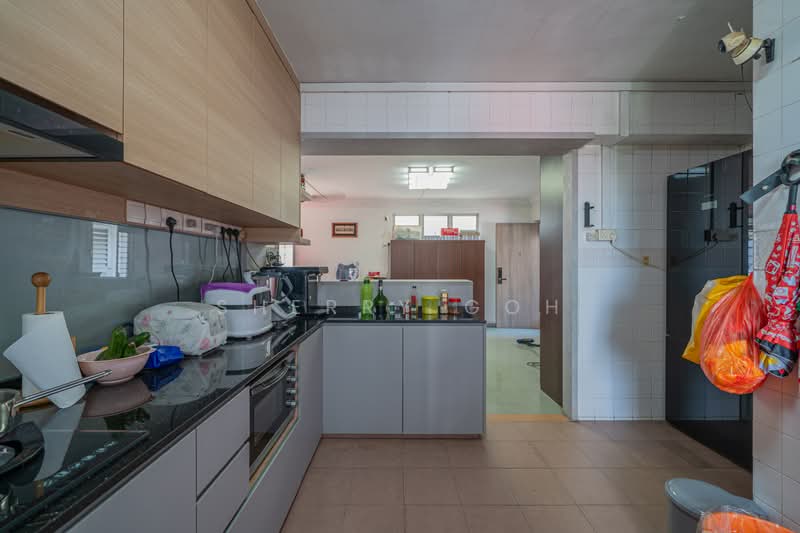 732 Jurong West Street 73, 732 Jurong West Street 73, 4 Bedrooms, 1,323 sqft, HDB Flat For Sale, by Sherry Goh, 500191761 - Kitchen - PropertyGuru.com.sg