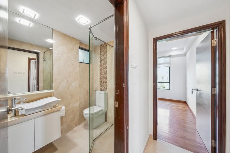 Evelyn Mansions, 20 Evelyn Road, 2 Bedrooms, 893 sqft, Apartment For Rent, by JOHN YEO, 500191770 - Bathroom - PropertyGuru.com.sg