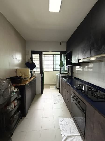 462D Blossom Spring @ Yishun, 462D Yishun Avenue 6, 3 Bedrooms, 1,001 sqft, HDB Flat For Sale, by Rusydi Yusoff, 500191781 - Kitchen - PropertyGuru.com.sg