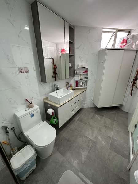 Ritz Mansions, 346 Balestier Road, 3 Bedrooms, 1,604 sqft, Apartment For Rent, by Jianing Zhang, 500191782 - Bathroom - PropertyGuru.com.sg