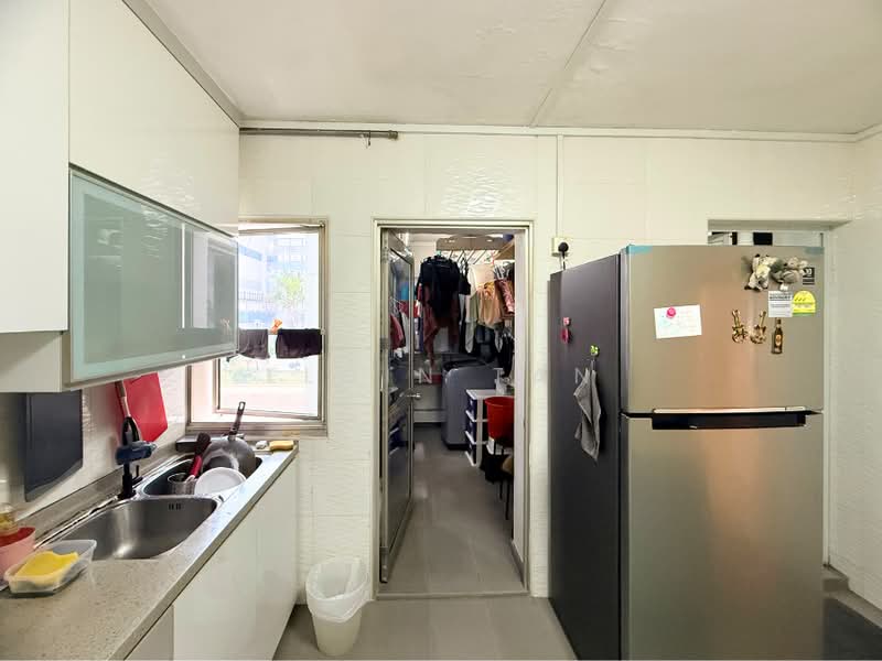353 Woodlands Avenue 1, 353 Woodlands Avenue 1, 4 Bedrooms, 1,302 sqft, HDB Flat For Sale, by Elgin Tan, 500191788 - Kitchen - PropertyGuru.com.sg