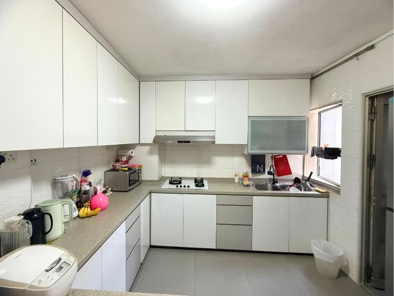 353 Woodlands Avenue 1, 353 Woodlands Avenue 1, 4 Bedrooms, 1,302 sqft, HDB Flat For Sale, by Elgin Tan, 500191788 - Kitchen - PropertyGuru.com.sg