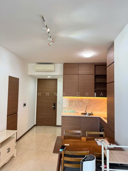 Queens Peak, 1 Dundee Road, 2 Bedrooms, 624 sqft, Condominium For Rent, by Johnny Chia, 500191801 - Kitchen - PropertyGuru.com.sg