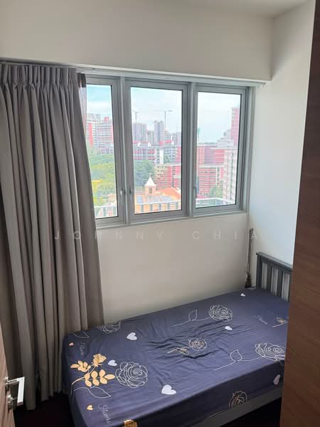 Queens Peak, 1 Dundee Road, 2 Bedrooms, 624 sqft, Condominium For Rent, by Johnny Chia, 500191801 - Bedroom - PropertyGuru.com.sg