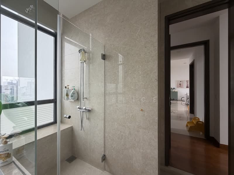 Latitude, 35 Jalan Mutiara, 3 Bedrooms, 1,615 sqft, Condominium For Rent, by Teo Alice, 500191803 - Bathroom - PropertyGuru.com.sg
