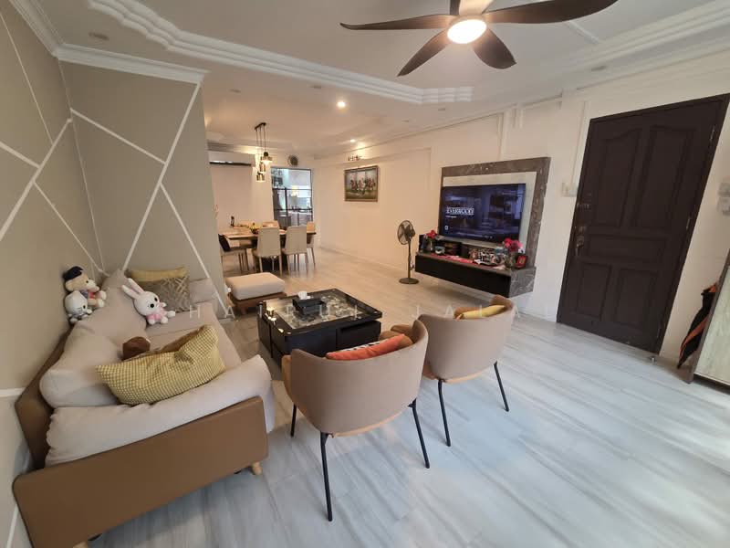55 Chai Chee Drive, 55 Chai Chee Drive, 3 Bedrooms, 1,130 sqft, HDB Flat For Sale, by Khairul Jalal, 500191806 - Living Room - PropertyGuru.com.sg