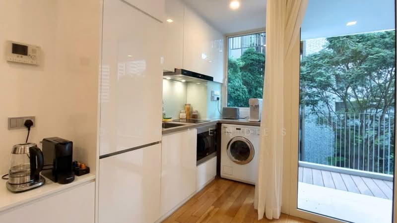 The Peak @ Cairnhill II, 61 Cairnhill Circle, 2 Bedrooms, 904 sqft, Condominium For Rent, by Dena Mendes, 500191807 - Kitchen - PropertyGuru.com.sg