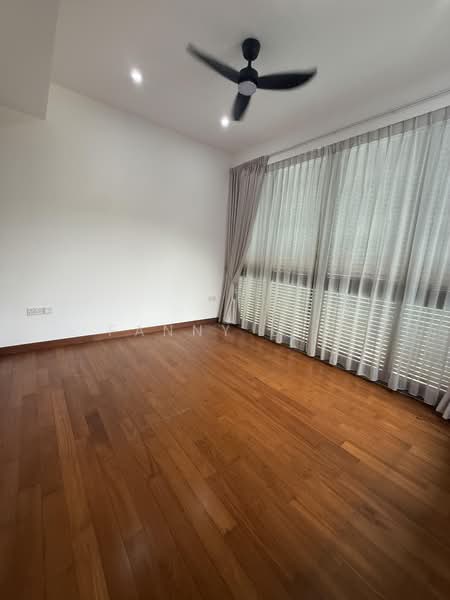 Greenwood Mews, 271 Greenwood Avenue, 5 Bedrooms, 3,100 sqft, Cluster House For Sale, by Fanny Lio, 500191809 - Master Bedroom - PropertyGuru.com.sg