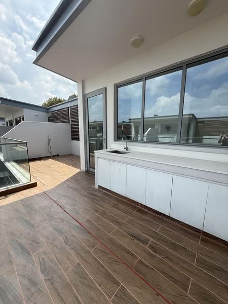 Greenwood Mews, 271 Greenwood Avenue, 5 Bedrooms, 3,100 sqft, Cluster House For Sale, by Fanny Lio, 500191809 - Balcony - PropertyGuru.com.sg