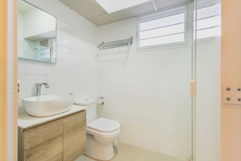 287C Compassvale Crescent, 287C Compassvale Crescent, 3 Bedrooms, 1,216 sqft, HDB Flat For Sale, by Abel Tan, 500191815 - Bathroom - PropertyGuru.com.sg