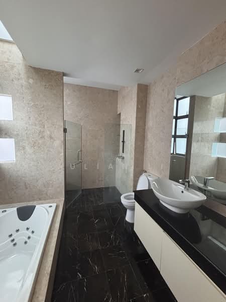 Newly renovated, 1min walk to beach, detached house at Elias Road, Elias Road, 5 Bedrooms, 6,000 sqft, Detached House For Rent, by Julian Li, 500191837 - Bathroom - PropertyGuru.com.sg