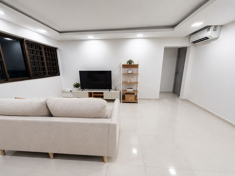 486 Jurong West Avenue 1, 486 Jurong West Avenue 1, 3 Bedrooms, 890 sqft, HDB Flat For Rent, by Javier Ng 黄允健, 500191848 - Living Room - PropertyGuru.com.sg