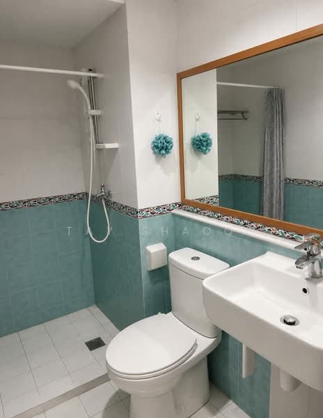 The Floravale, 248 Westwood Avenue, Room Rental, 130 sqft, Executive Condominium For Rent, by Tay Shaoqi, 500191849 - Common Bathroom - PropertyGuru.com.sg