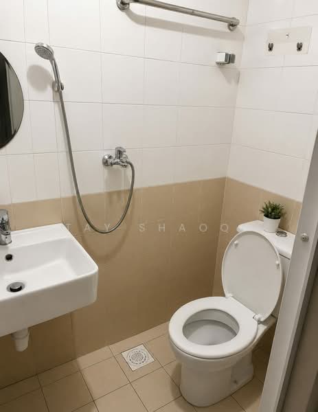 The Floravale, 248 Westwood Avenue, Room Rental, 130 sqft, Executive Condominium For Rent, by Tay Shaoqi, 500191849 - Yard Bathroom - PropertyGuru.com.sg