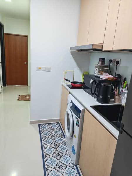 8 Farrer Suites Master Bedroom for rent!, , Room Rental, 150 sqft, Apartment For Rent, by Nickson Guay, 500191850 - Kitchen - PropertyGuru.com.sg