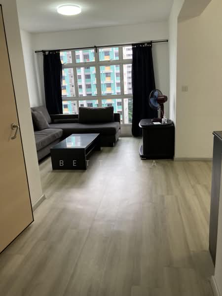 288C Compassvale Crescent, 288C Compassvale Crescent, 3 Bedrooms, 1,001 sqft, HDB Flat For Rent, by Betty Ma, 500191853 - Living Room - PropertyGuru.com.sg