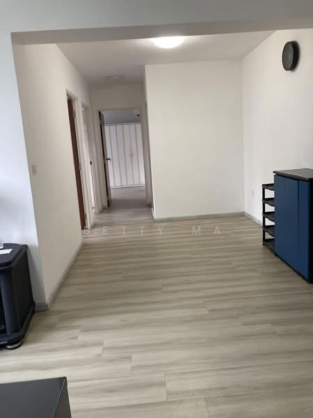 288C Compassvale Crescent, 288C Compassvale Crescent, 3 Bedrooms, 1,001 sqft, HDB Flat For Rent, by Betty Ma, 500191853 - Corridor - PropertyGuru.com.sg