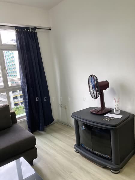 288C Compassvale Crescent, 288C Compassvale Crescent, 3 Bedrooms, 1,001 sqft, HDB Flat For Rent, by Betty Ma, 500191853 - Living Room - PropertyGuru.com.sg