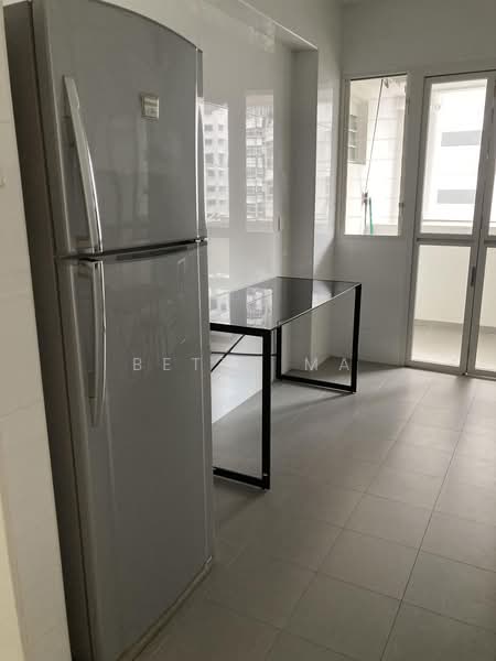 288C Compassvale Crescent, 288C Compassvale Crescent, 3 Bedrooms, 1,001 sqft, HDB Flat For Rent, by Betty Ma, 500191853 - Kitchen - PropertyGuru.com.sg